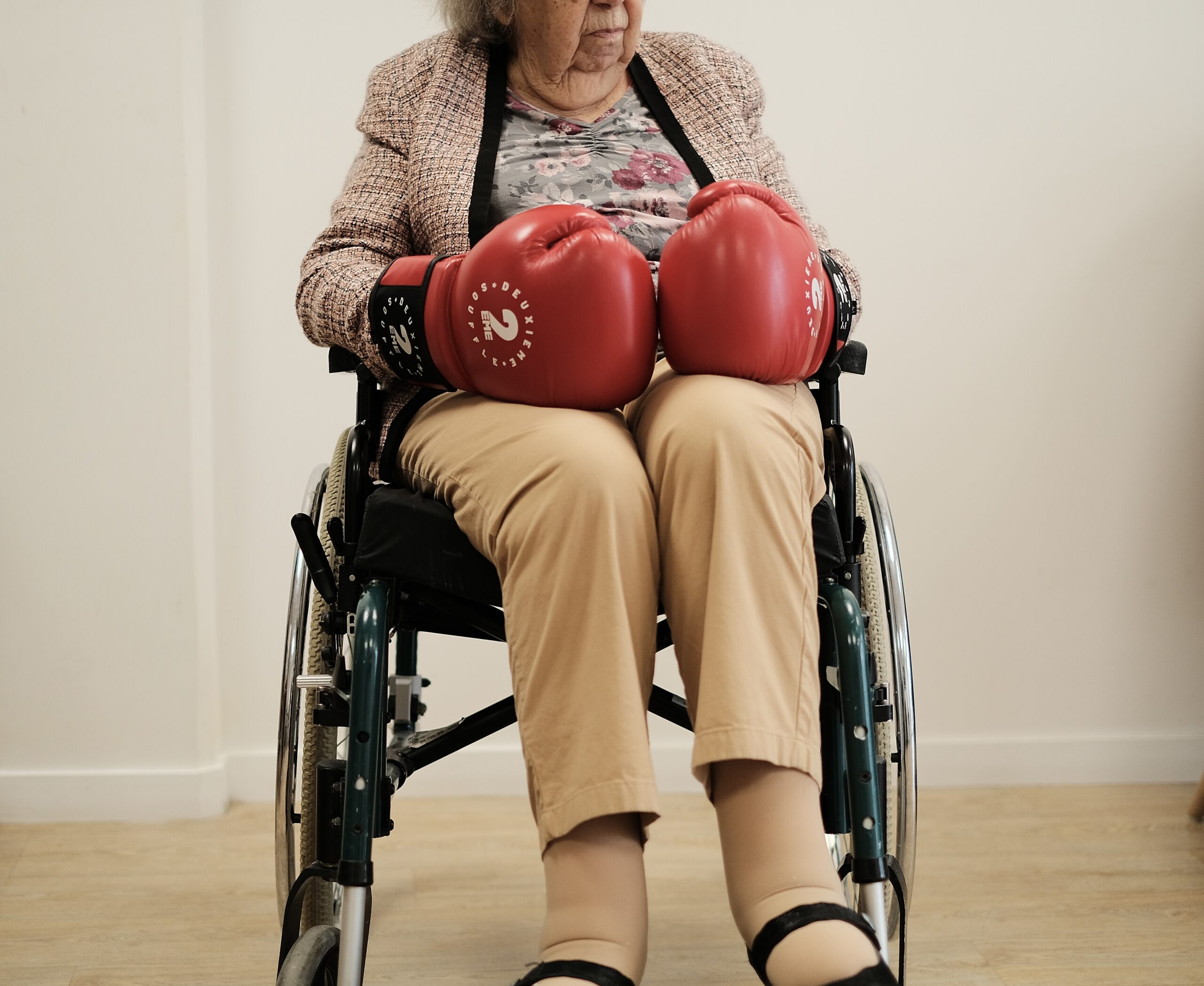 Les Bienfaits de la Boxe dans les EHPAD: Un Coup de Poing contre la Sédentarité